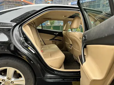 Toyota Reiz