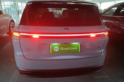 Li Auto Li Auto i8
