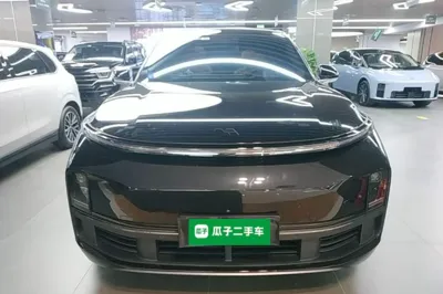 Li Auto L8