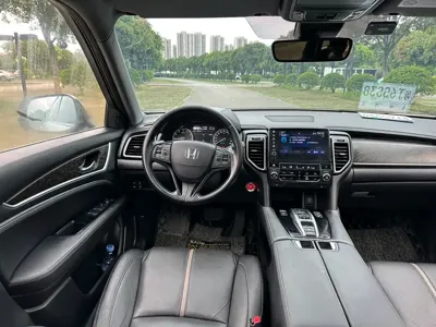Honda UR-V