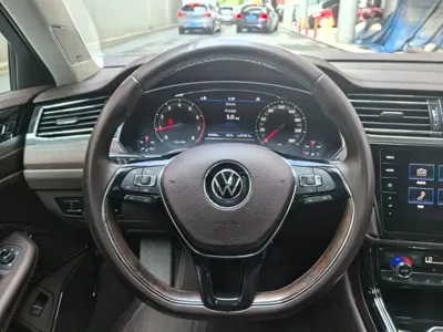 Volkswagen Phideon