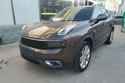 Lynk & Co 01