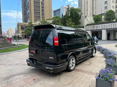 GMC Savana