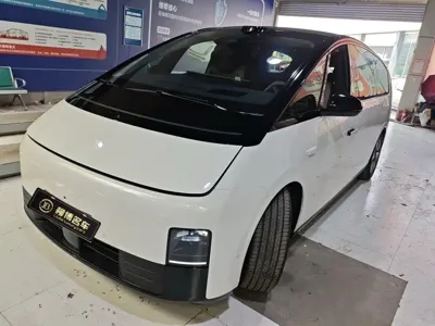 Li Auto Li MEGA