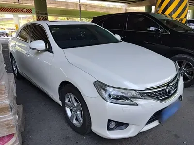 Toyota Reiz