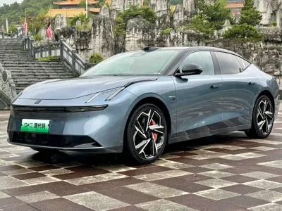 Lynk & Co Z10