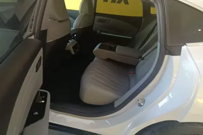 Geely Galaxy E8