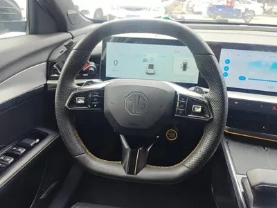 MG MG5 Scorpio