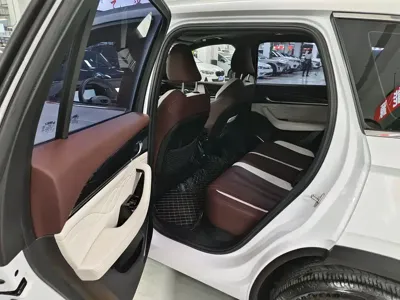 Geely Xingyue L