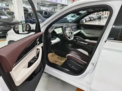 Geely Xingyue L