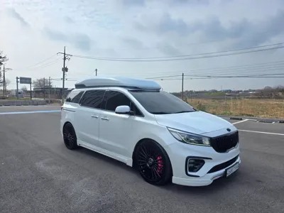 Kia Canival