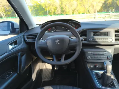 Peugeot 308S