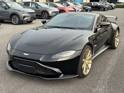 Aston Martin V8 Vantage