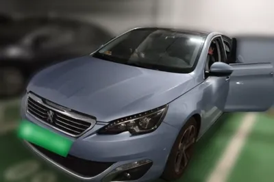 Peugeot 308S