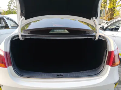 Dongfeng Aeolus E70