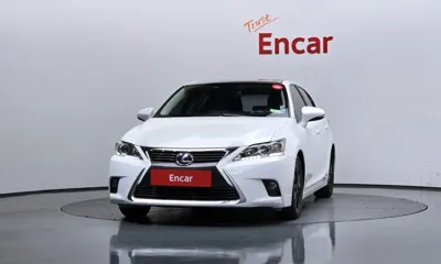 Lexus CT200h