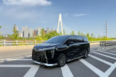 GAC Trumpchi M8
