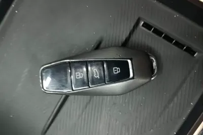 iCAR 03