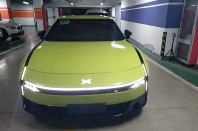 Xpeng P7