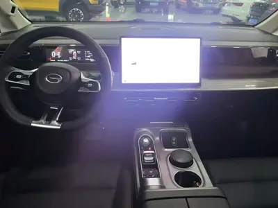 GAC Motor 传祺E8 PHEV