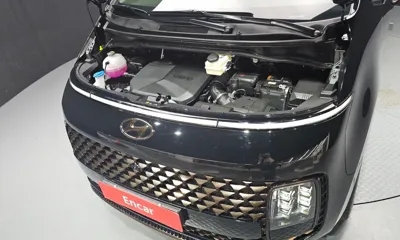 Hyundai Staria