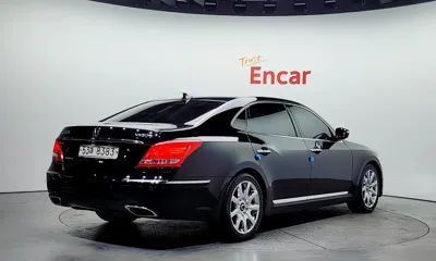 Hyundai Equus