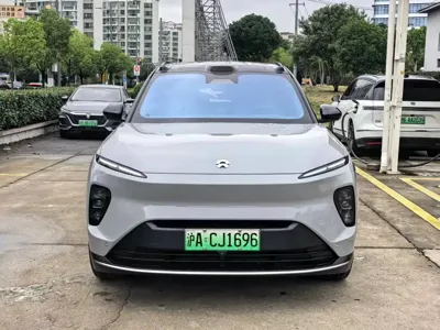 Nio ES8