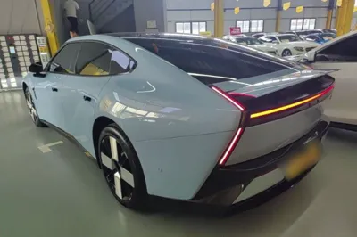 Xpeng P7