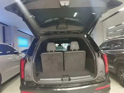 Cadillac XT6