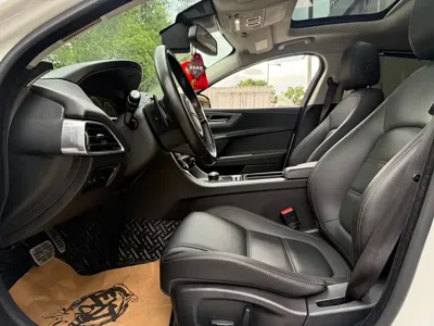 Jaguar XEL