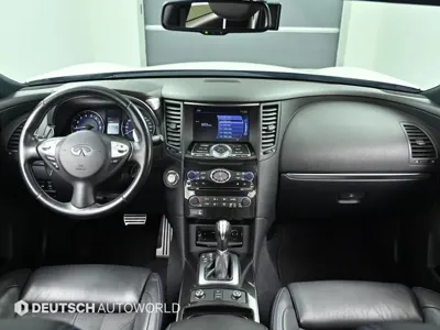 Infiniti QX70