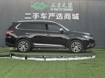Mitsubishi Outlander (Import)