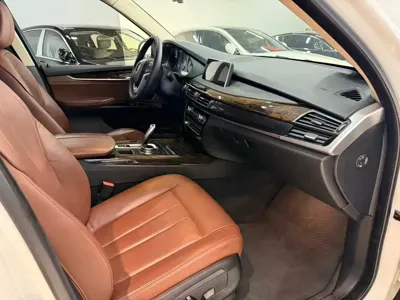 BMW X5 (Import)