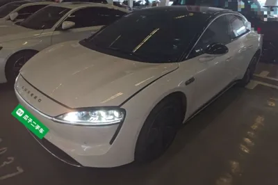 Hima Luxeed S7