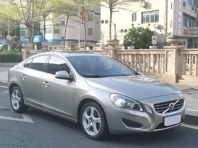 Volvo S60 (Import)