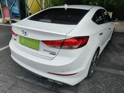 Hyundai Elantra