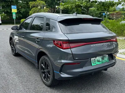 BYD e2