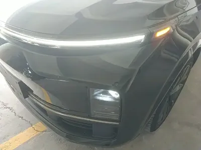 Li Auto Li L8