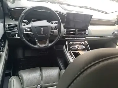 Lincoln Navigator