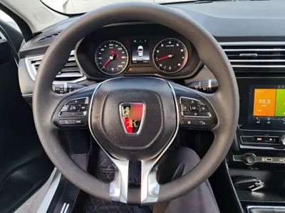 Roewe i5