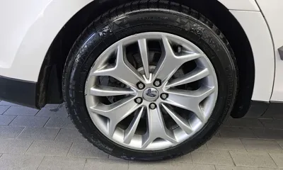 Ford Taurus