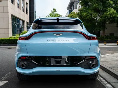 Aston Martin DBX