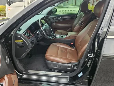 Hyundai Equus