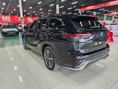 Toyota Crown Kluger
