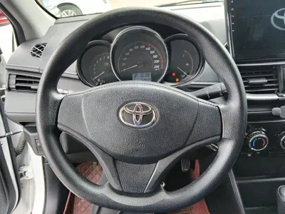 Toyota Yaris L