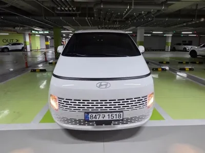 Hyundai Staria