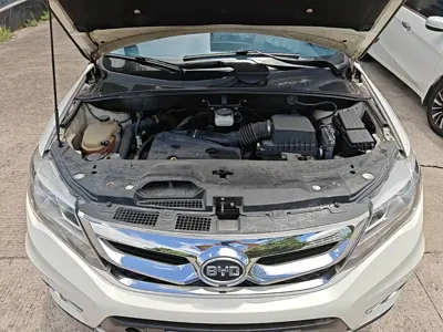 BYD S7