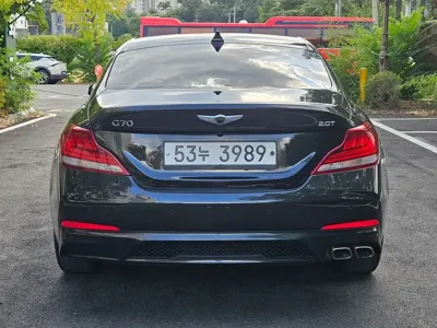 Genesis G70