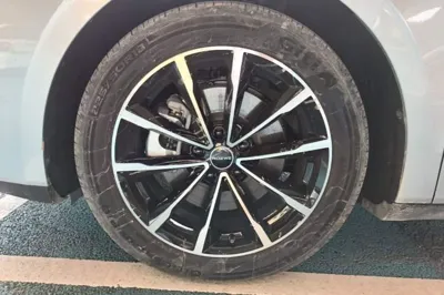 Roewe D7