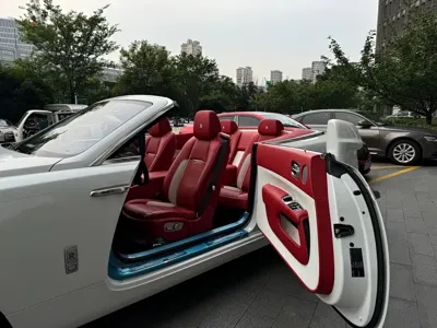 Rolls-Royce Dawn